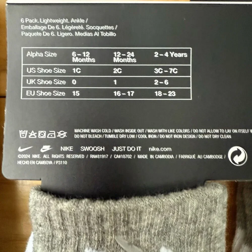 Nike baby 12 Pairs Lightweight Ankle Socks Size 6-12 months NWT